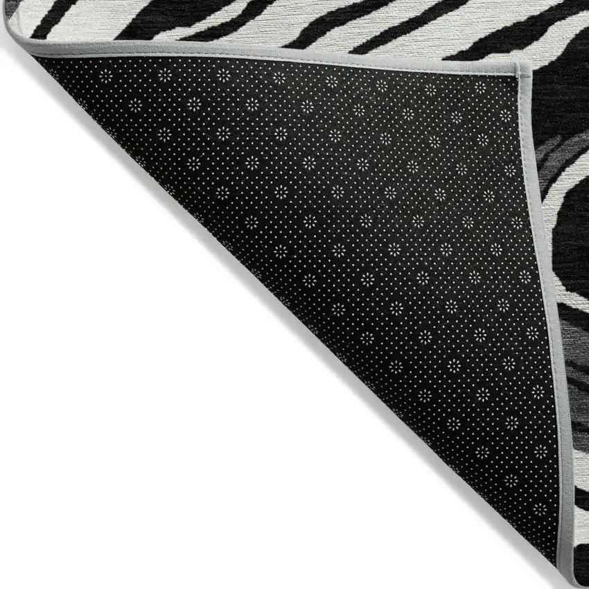 8' Black Gray And Ivory Round Abstract Washable Indoor Outdoor Area Rug Photo 3