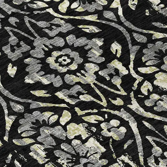 8' Black Gray And Ivory Round Floral Washable Indoor Outdoor Area Rug Photo 8