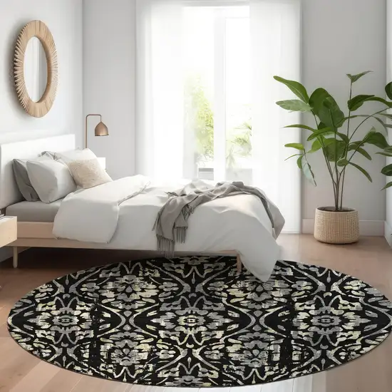 8' Black Gray And Ivory Round Floral Washable Indoor Outdoor Area Rug Photo 7