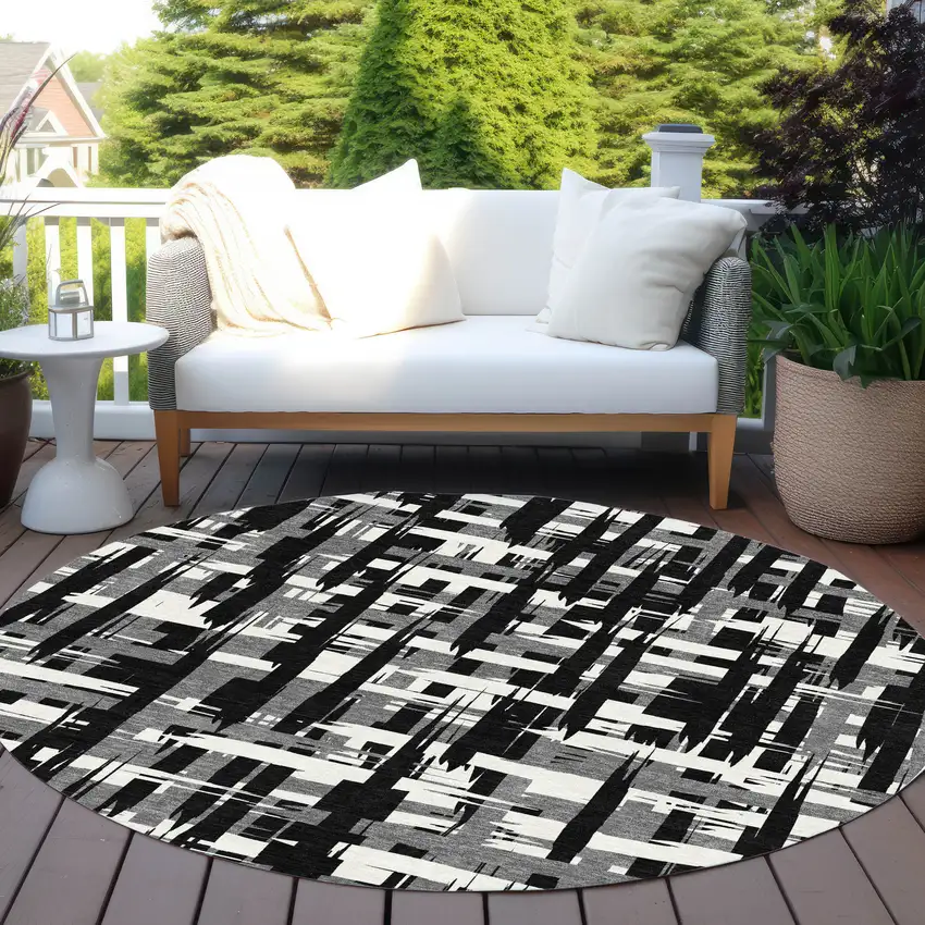 8' Black Gray And Ivory Round Striped Washable Indoor Outdoor Area Rug Photo 6