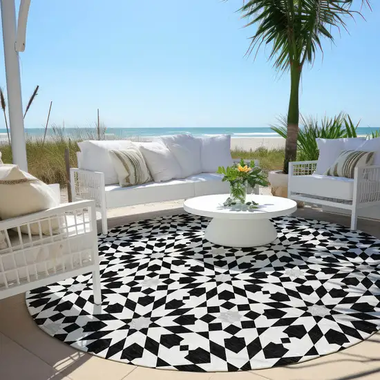 8' Black Gray And Silver Round Floral Medallion Washable Indoor Outdoor Area Rug Photo 7
