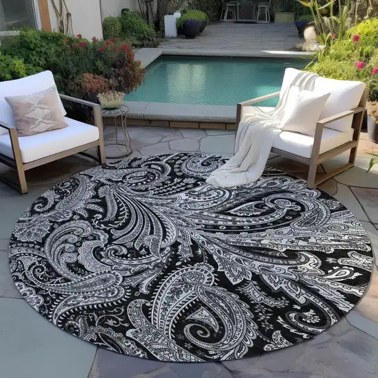 8' Black Gray And White Round Paisley Washable Indoor Outdoor Area Rug Photo 6