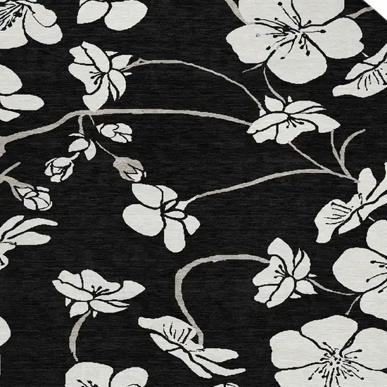 8' Black Ivory And Gray Round Floral Washable Indoor Outdoor Area Rug Photo 4
