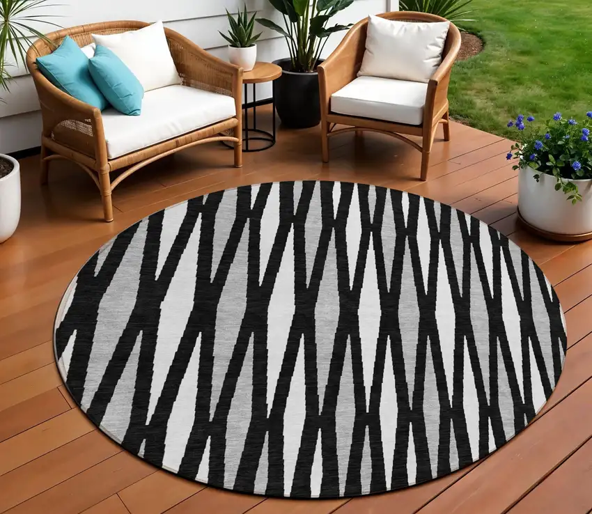 8' Black Ivory And Gray Round Geometric Washable Indoor Outdoor Area Rug Photo 1