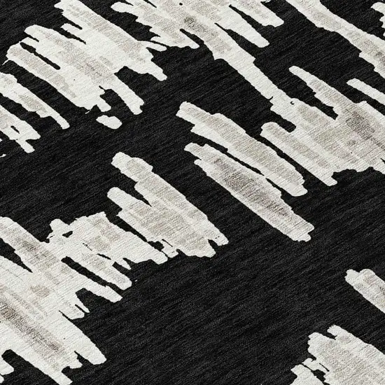 8' Black Ivory And Gray Round Striped Washable Indoor Outdoor Area Rug Photo 5