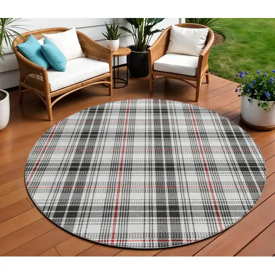 8' Black Ivory And Red Round Plaid Washable Indoor Outdoor Area Rug Photo 1
