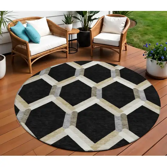 8' Black Ivory And Wheat Round Geometric Washable Indoor Outdoor Area Rug Photo 1