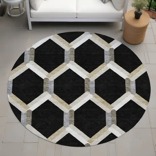 8' Black Ivory And Wheat Round Geometric Washable Indoor Outdoor Area Rug Photo 8