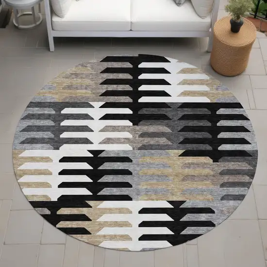 8' Black White And Wheat Round Geometric Washable Indoor Outdoor Area Rug Photo 8
