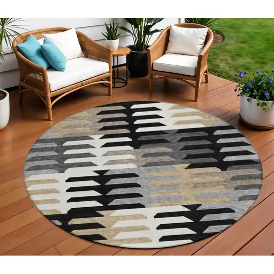 8' Black White And Wheat Round Geometric Washable Indoor Outdoor Area Rug Photo 1