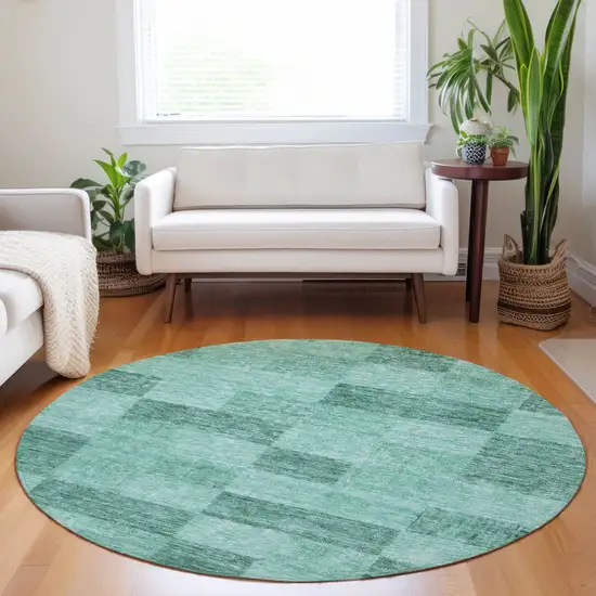 8' Blue And Aqua Round Geometric Washable Indoor Outdoor Area Rug Photo 8