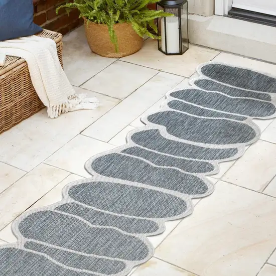 8' Blue And Cream Medallion Indoor Outdoor Runner Rug Photo 6