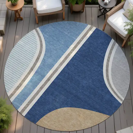 8' Blue And Denim Blue Round Geometric Washable Indoor Outdoor Area Rug Photo 4