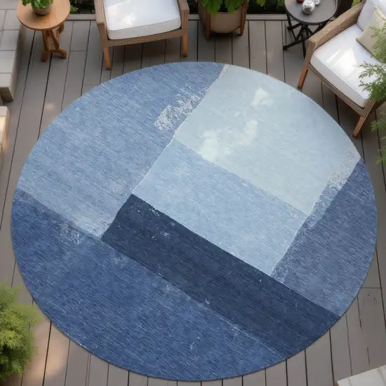 8' Blue And Denim Blue Round Geometric Washable Indoor Outdoor Area Rug Photo 4