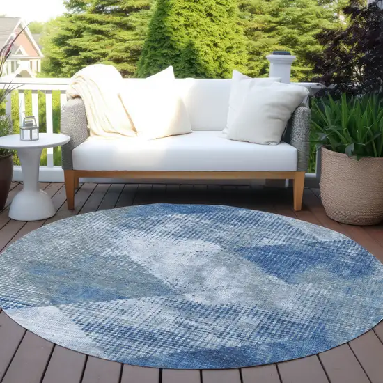 8' Blue And Gray Round Geometric Washable Indoor Outdoor Area Rug Photo 7