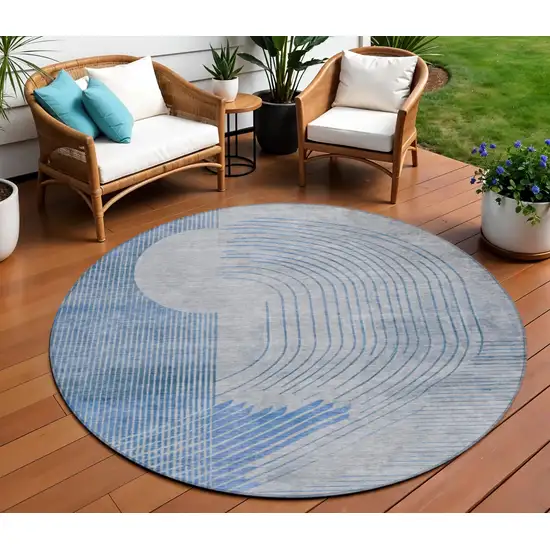 8' Blue And Gray Round Geometric Washable Indoor Outdoor Area Rug Photo 2