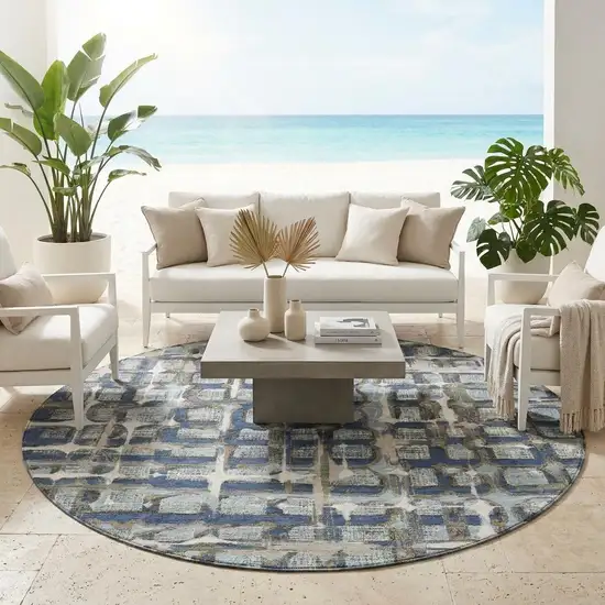 8' Blue And Gray Round Geometric Washable Indoor Outdoor Area Rug Photo 1