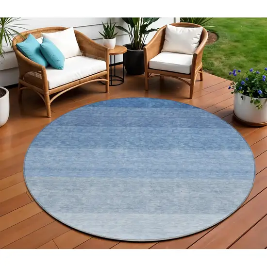 8' Blue And Gray Round Ombre Washable Indoor Outdoor Area Rug Photo 1