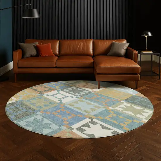 8' Blue And Green Round Patchwork Washable Indoor Outdoor Area Rug Photo 5