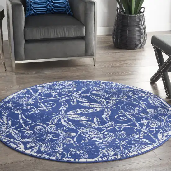 5' Blue And Ivory Floral Distressed Round Rug Photo 5