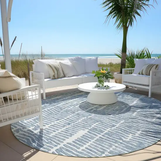 8' Blue And Ivory Round Abstract Washable Indoor Outdoor Area Rug Photo 7