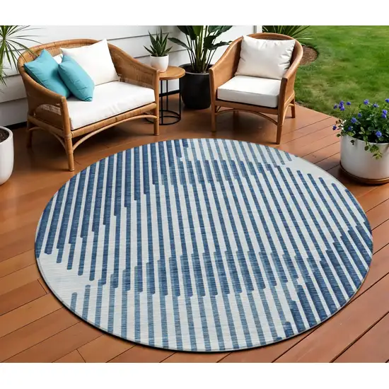 8' Blue And Ivory Round Geometric Washable Indoor Outdoor Area Rug Photo 1