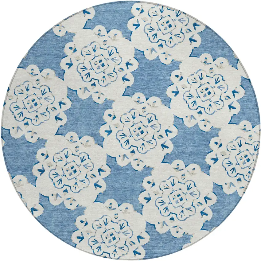 8' Blue And Ivory Round Quatrefoil Washable Indoor Outdoor Area Rug Photo 2