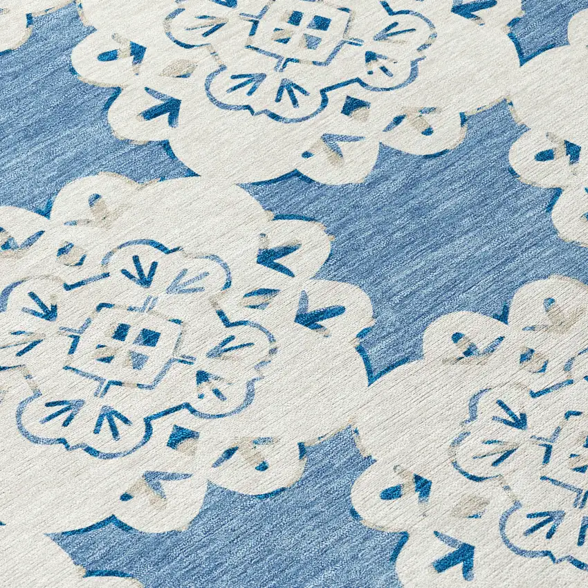 8' Blue And Ivory Round Quatrefoil Washable Indoor Outdoor Area Rug Photo 9