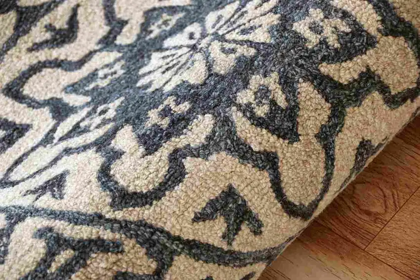 6' Blue And Ivory Wool Medallion Hand Tufted Round Rug Photo 6