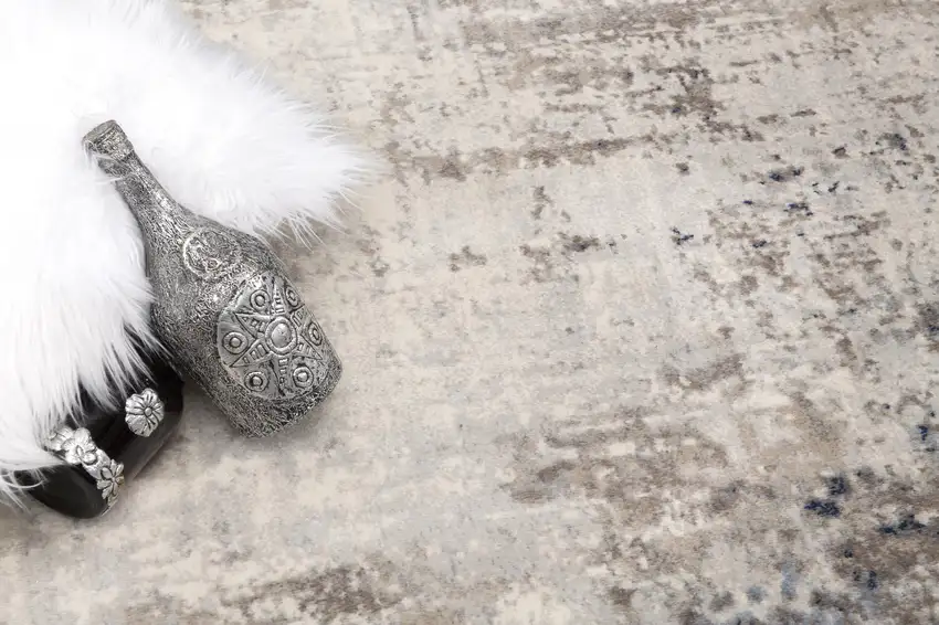 18' Blue And Navy Blue Abstract Runner Rug Photo 4