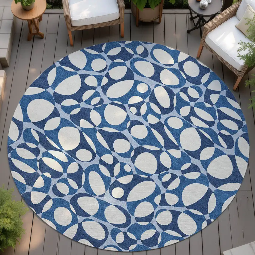 8' Blue And Navy Blue Round Abstract Washable Indoor Outdoor Area Rug Photo 4