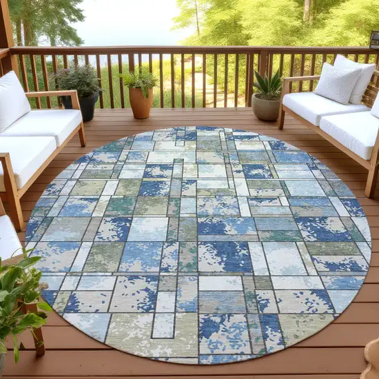 8' Blue And Navy Blue Round Geometric Washable Indoor Outdoor Area Rug Photo 4