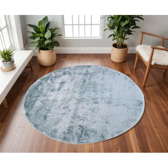 8' Blue and Silver Shag Hand Tufted Round Rug Photo 1