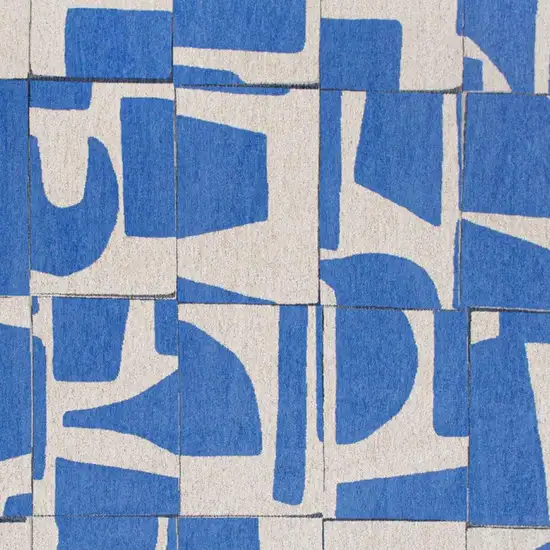 5' Blue And White Geometric Washable Round Rug Photo 3