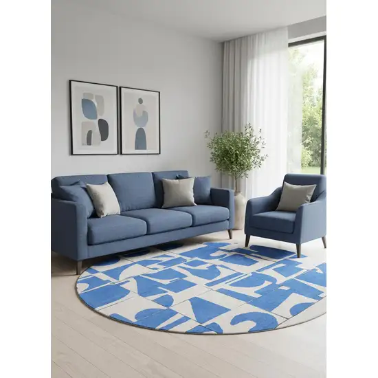 8' Blue And White Geometric Washable Round Rug Photo 1