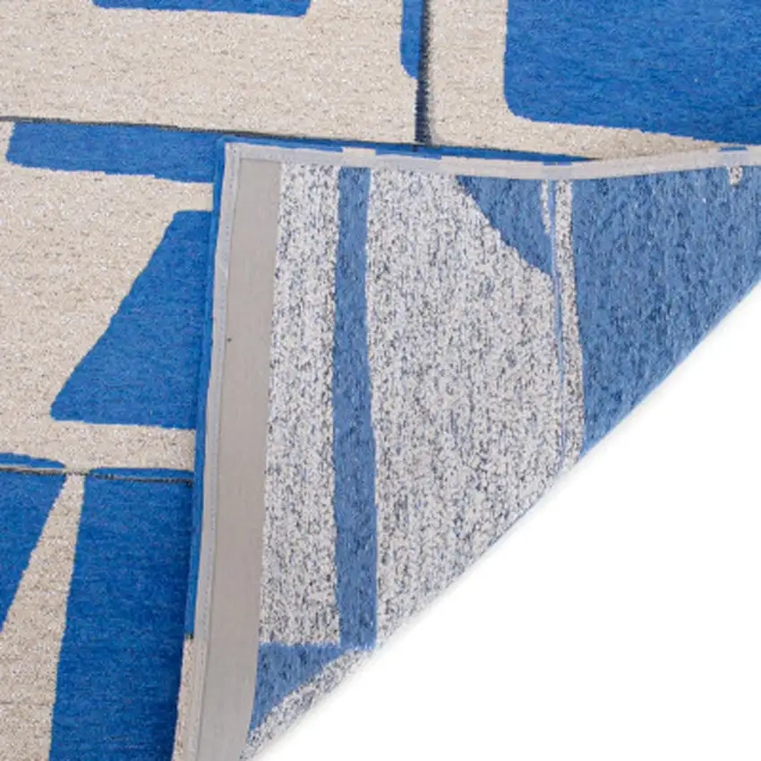 8' Blue And White Geometric Washable Round Rug Photo 7