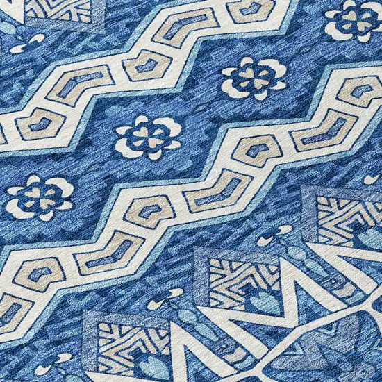 8' Blue Gray And Ivory Round Moroccan Washable Indoor Outdoor Area Rug Photo 7
