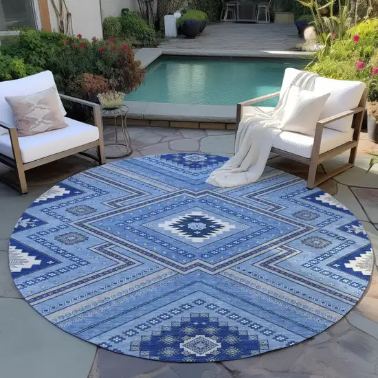 8' Blue Gray And Ivory Round Tribal Washable Indoor Outdoor Area Rug Photo 7