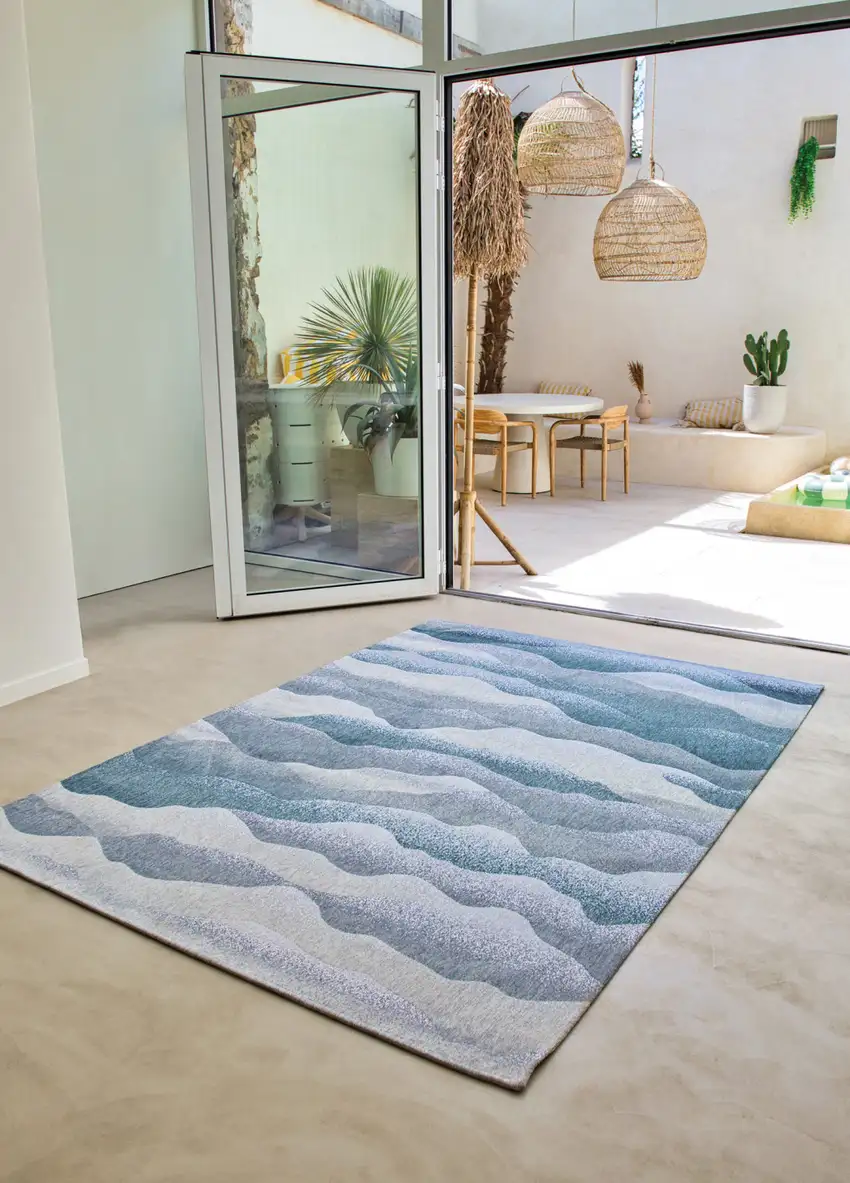 8' Blue and Gray Round Abstract Non Skid Area Rug Photo 6