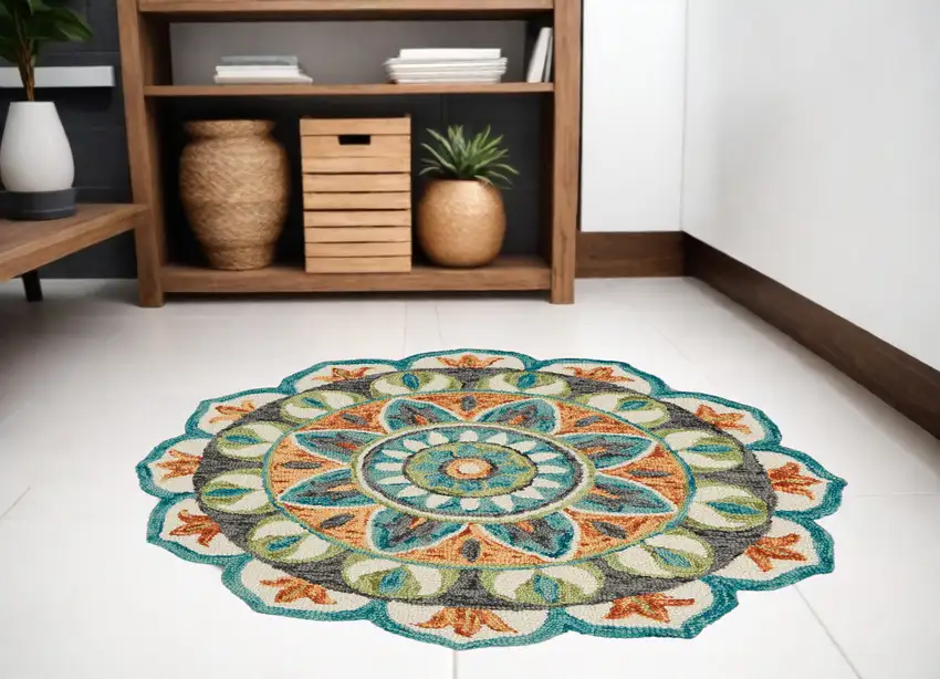 5' Blue and Ivory Round Wool Floral Hand Tufted Area Rug Photo 1