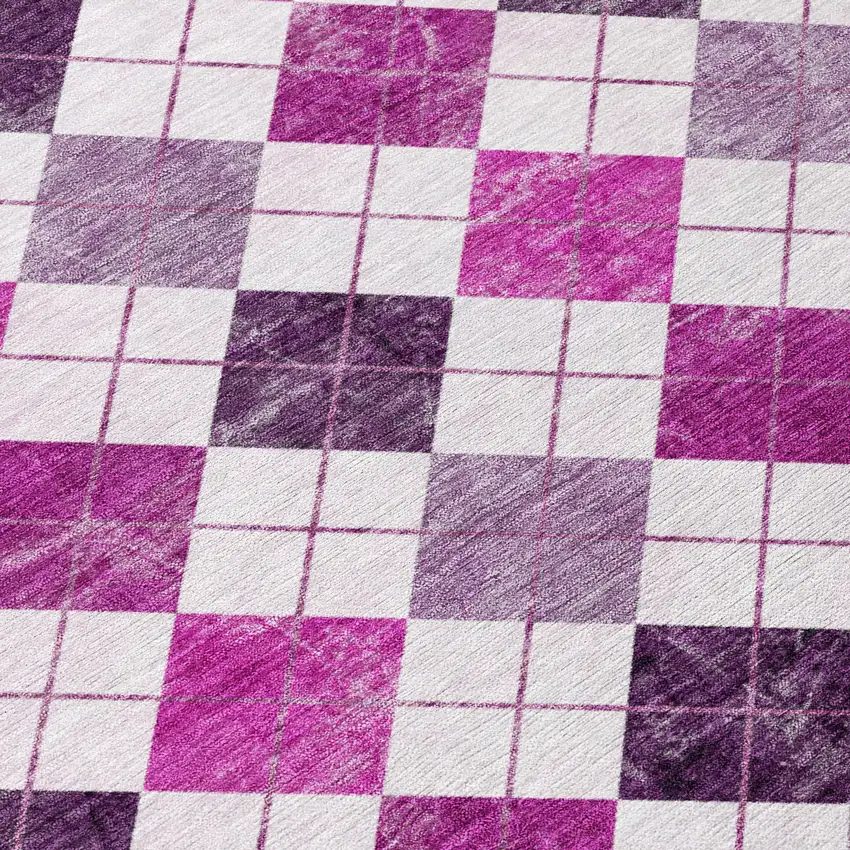 8' Blush And Ivory Round Geometric Washable Indoor Outdoor Area Rug Photo 5