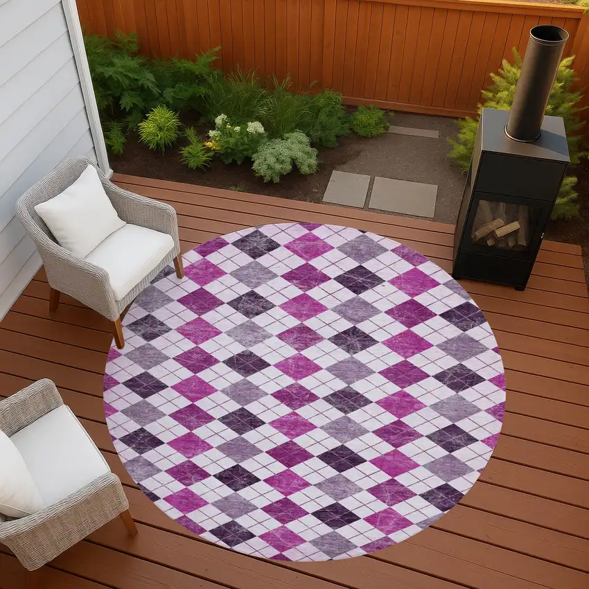 8' Blush And Ivory Round Geometric Washable Indoor Outdoor Area Rug Photo 9