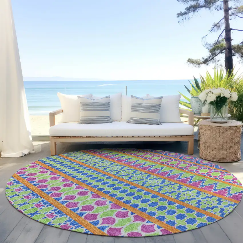 8' Blush Blue And Lime Green Round Quatrefoil Washable Indoor Outdoor Area Rug Photo 7