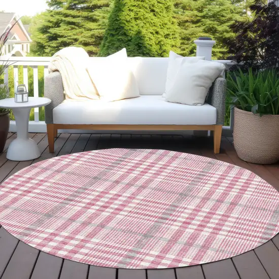 8' Blush Gray And Ivory Round Plaid Washable Indoor Outdoor Area Rug Photo 6