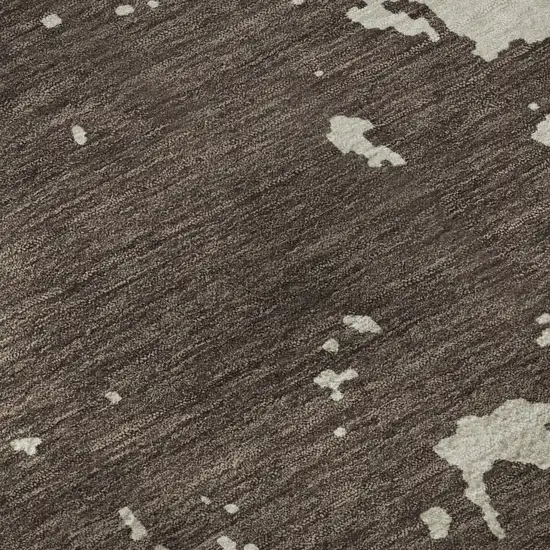 8' Brown And Beige Abstract Washable Round Rug With UV Protection Photo 9