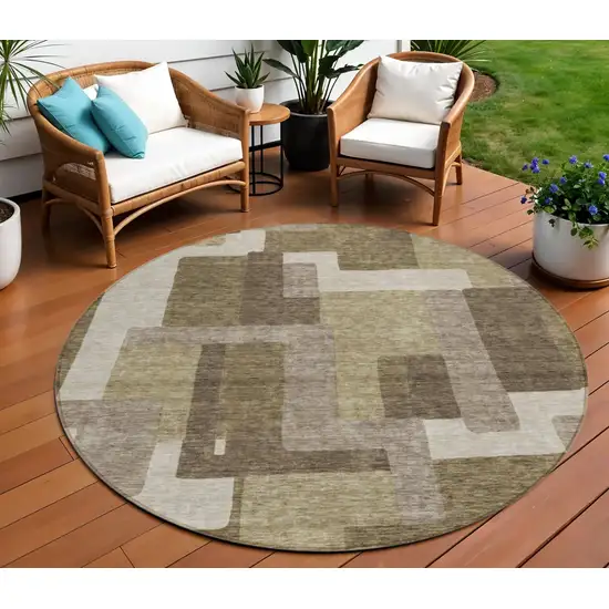 8' Brown And Beige Round Abstract Washable Indoor Outdoor Area Rug Photo 1
