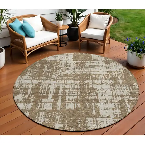 8' Brown And Beige Round Abstract Washable Indoor Outdoor Area Rug Photo 1