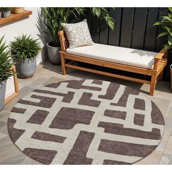 8' Brown And Beige Round Abstract Washable Indoor Outdoor Area Rug Photo 1