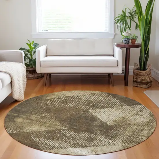 8' Brown And Beige Round Geometric Washable Indoor Outdoor Area Rug Photo 8
