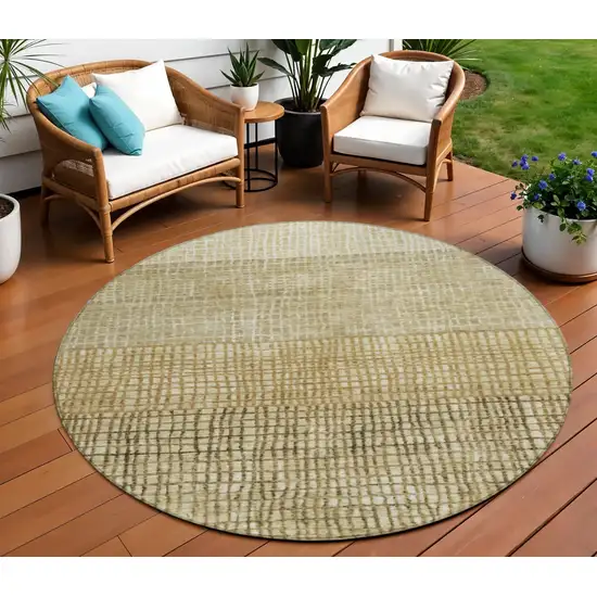 8' Brown And Beige Round Geometric Washable Indoor Outdoor Area Rug Photo 2